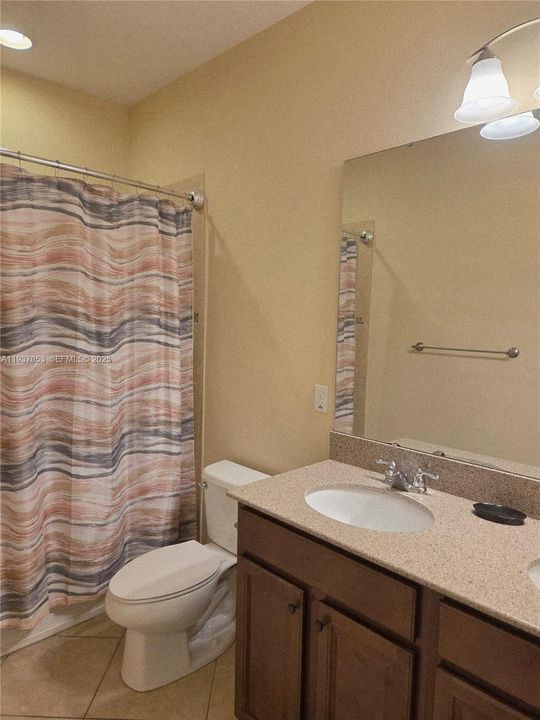 For Rent: $2,250 (3 beds, 2 baths, 1764 Square Feet)