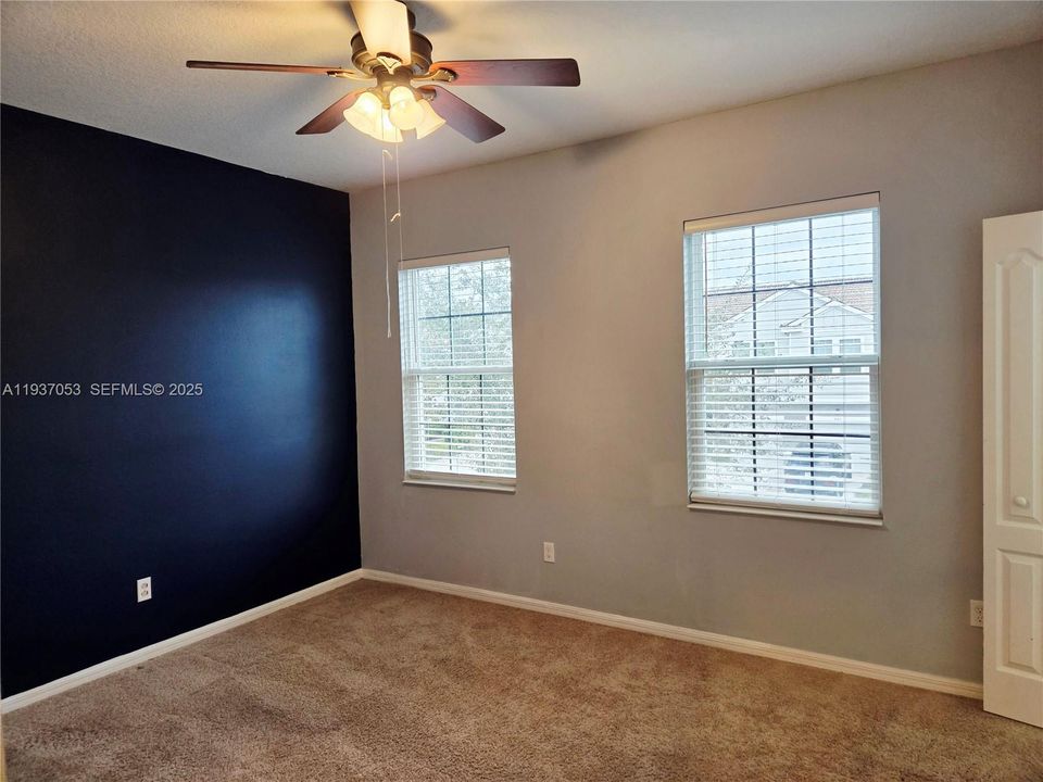 For Rent: $2,250 (3 beds, 2 baths, 1764 Square Feet)