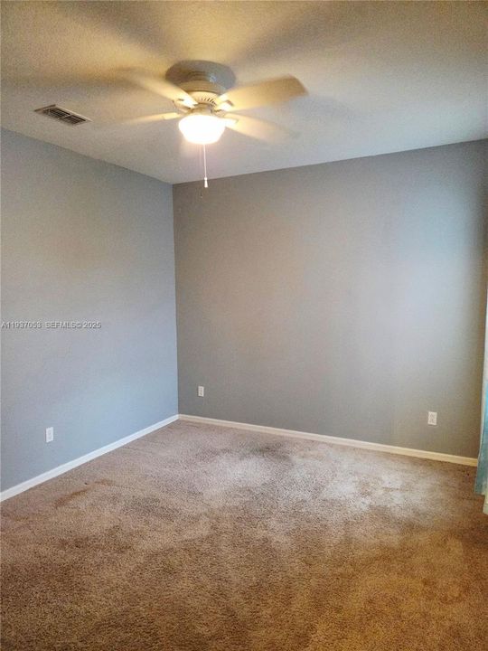 For Rent: $2,250 (3 beds, 2 baths, 1764 Square Feet)