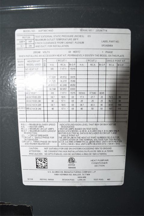 En Venta: $649,900 (4 camas, 2 baños, 2497 Pies cuadrados)