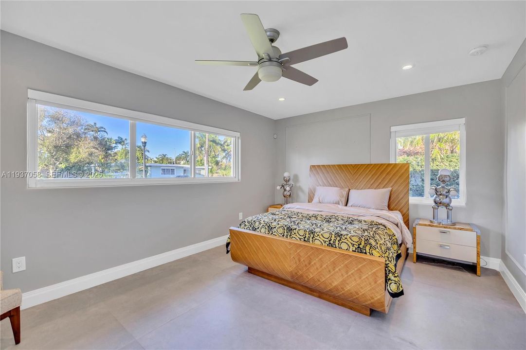 待售: $1,450,000 (4 贝兹, 3 浴室, 1944 平方英尺)