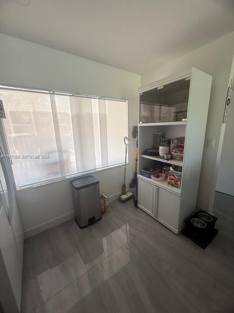 В аренду: $2,500 (2 спален, 1 ванн, 1236 Квадратных фут)