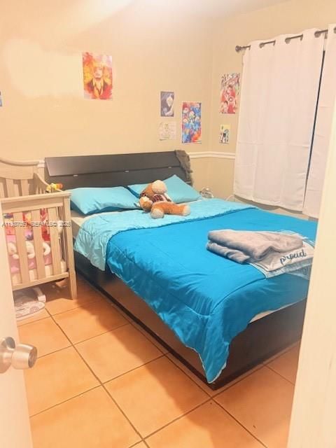 В аренду: $2,500 (2 спален, 1 ванн, 1236 Квадратных фут)