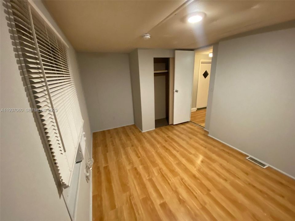 В аренду: $1,900 (2 спален, 2 ванн, 924 Квадратных фут)