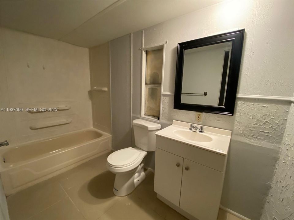 В аренду: $1,900 (2 спален, 2 ванн, 924 Квадратных фут)