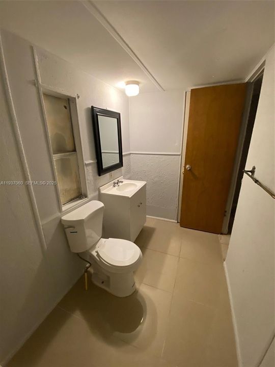 В аренду: $1,900 (2 спален, 2 ванн, 924 Квадратных фут)