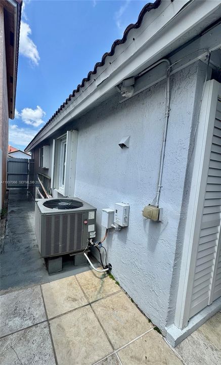 На продажу: $525,000 (3 спален, 2 ванн, 1090 Квадратных фут)