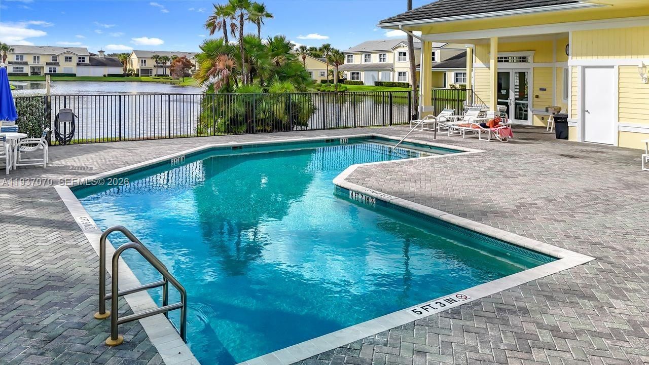 出租: $3,500 (3 贝兹, 2 浴室, 1840 平方英尺)