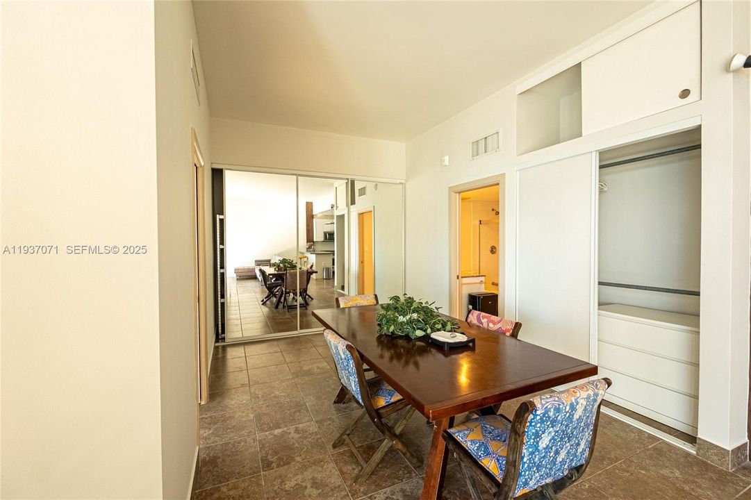 В аренду: $3,500 (2 спален, 2 ванн, 1042 Квадратных фут)