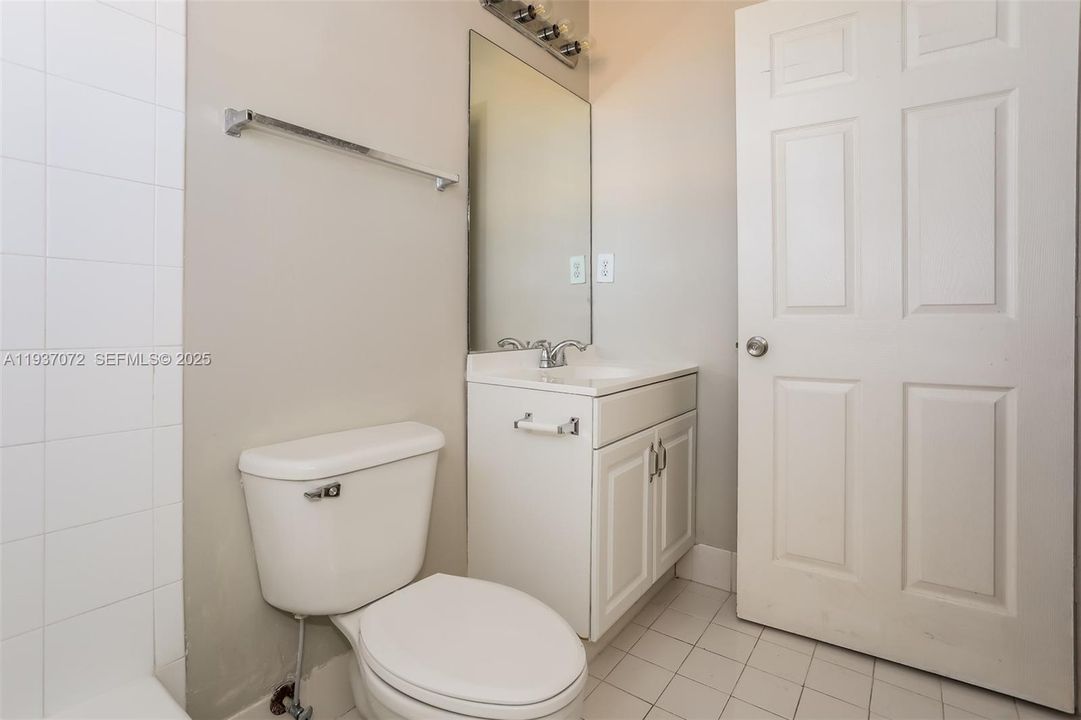 В аренду: $2,110 (3 спален, 2 ванн, 1459 Квадратных фут)