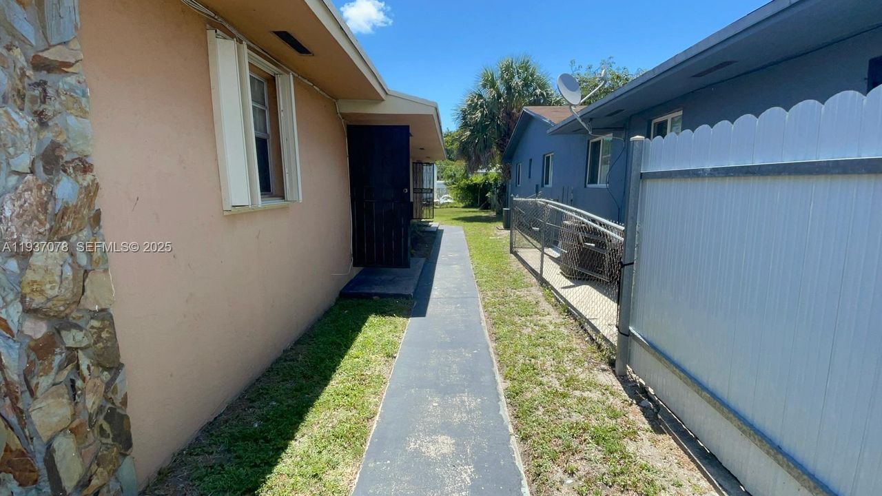 На продажу: $535,000 (0 спален, 0 ванн, 1560 Квадратных фут)