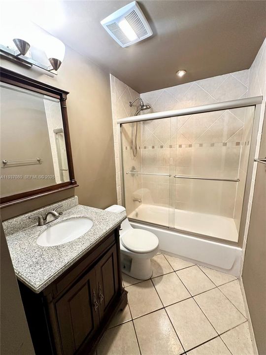 В аренду: $2,850 (3 спален, 2 ванн, 1261 Квадратных фут)