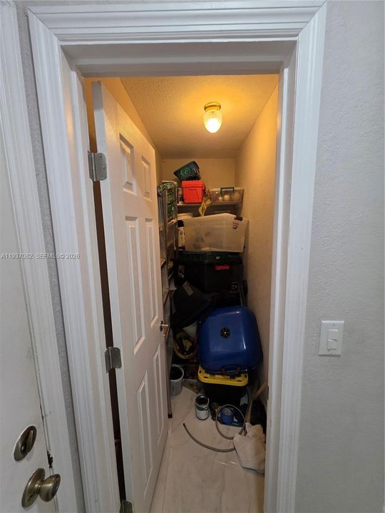 最近售出: $285,000 (3 贝兹, 2 浴室, 1288 平方英尺)