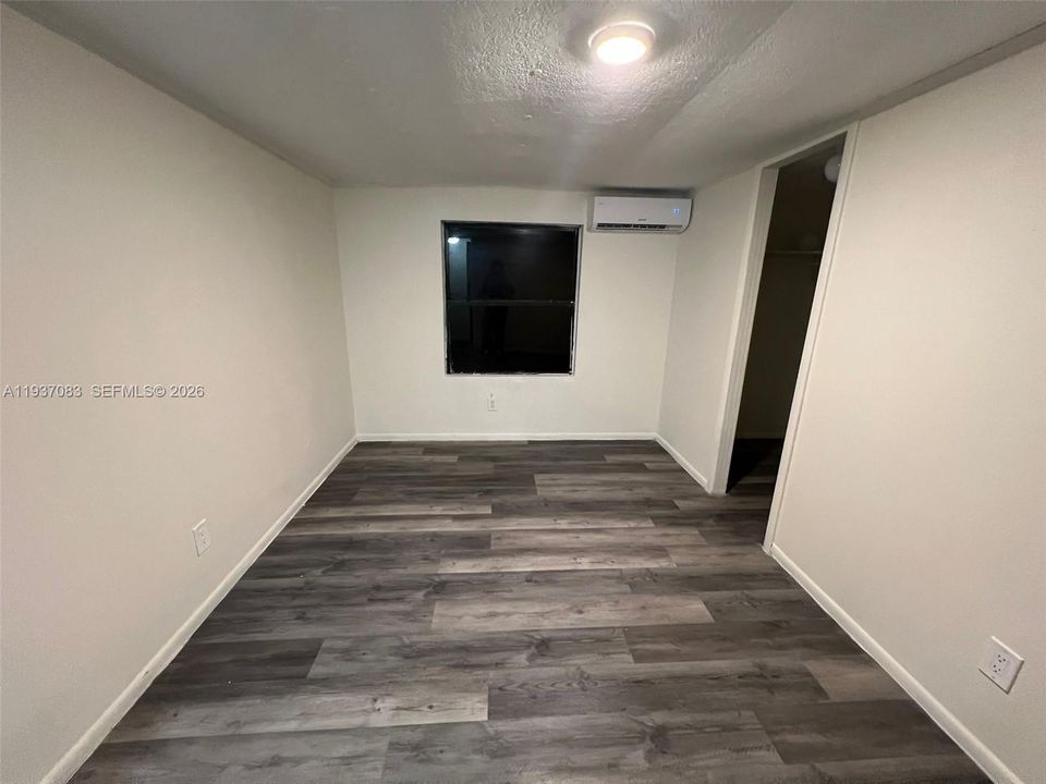 В аренду: $2,295 (4 спален, 2 ванн, 1352 Квадратных фут)