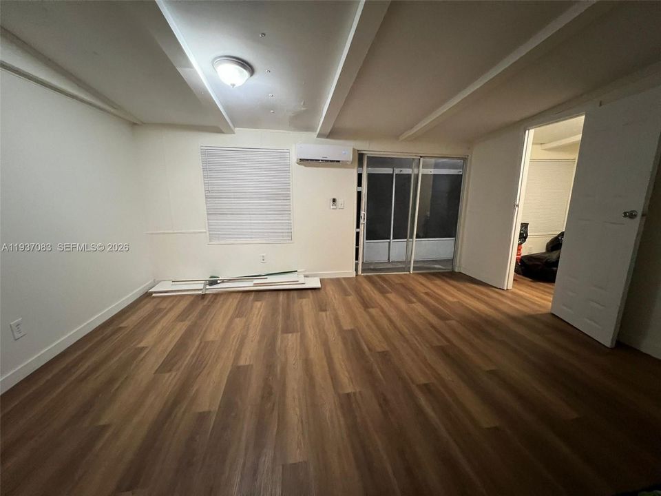 В аренду: $2,295 (4 спален, 2 ванн, 1352 Квадратных фут)