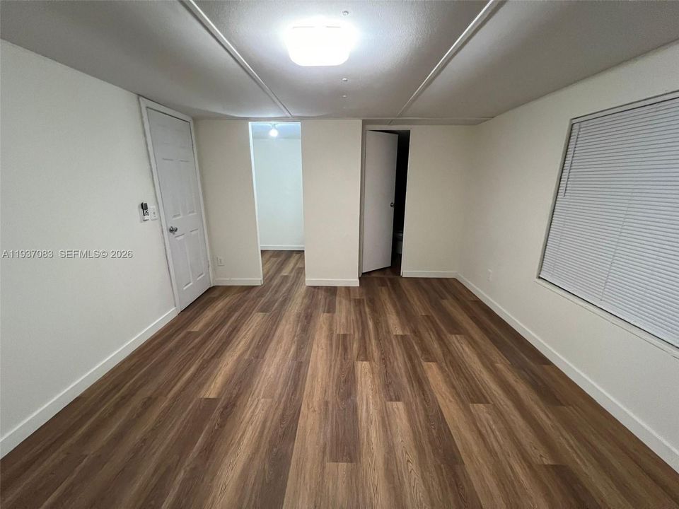 В аренду: $2,295 (4 спален, 2 ванн, 1352 Квадратных фут)