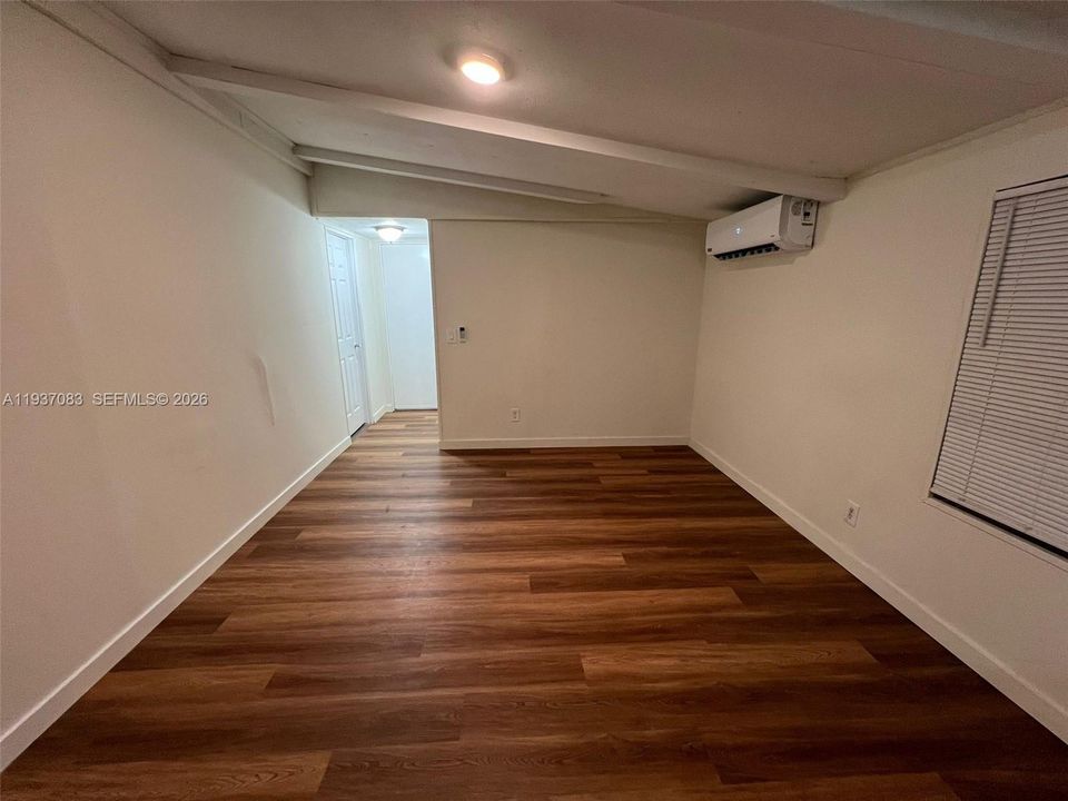 В аренду: $2,295 (4 спален, 2 ванн, 1352 Квадратных фут)