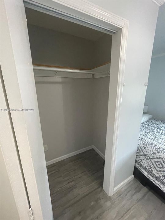 En Renta: $1,200 (0 camas, 1 baños, 1961 Pies cuadrados)