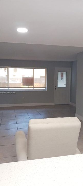 En Venta: $180,000 (2 camas, 1 baños, 1075 Pies cuadrados)