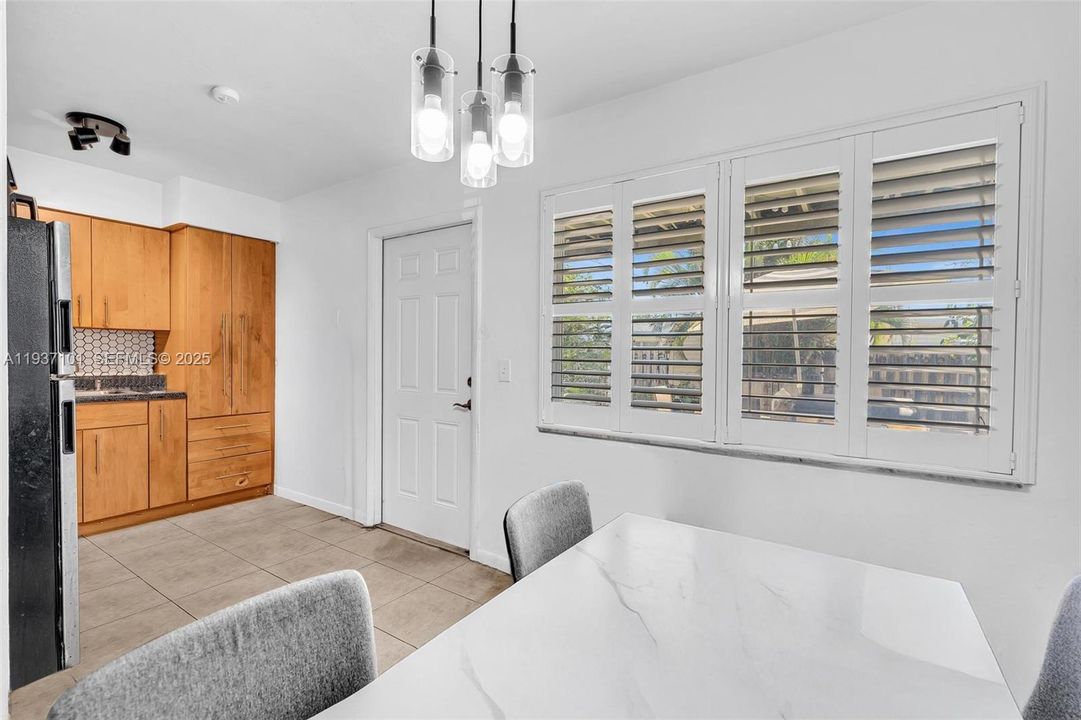 待售: $650,000 (0 贝兹, 0 浴室, 1782 平方英尺)