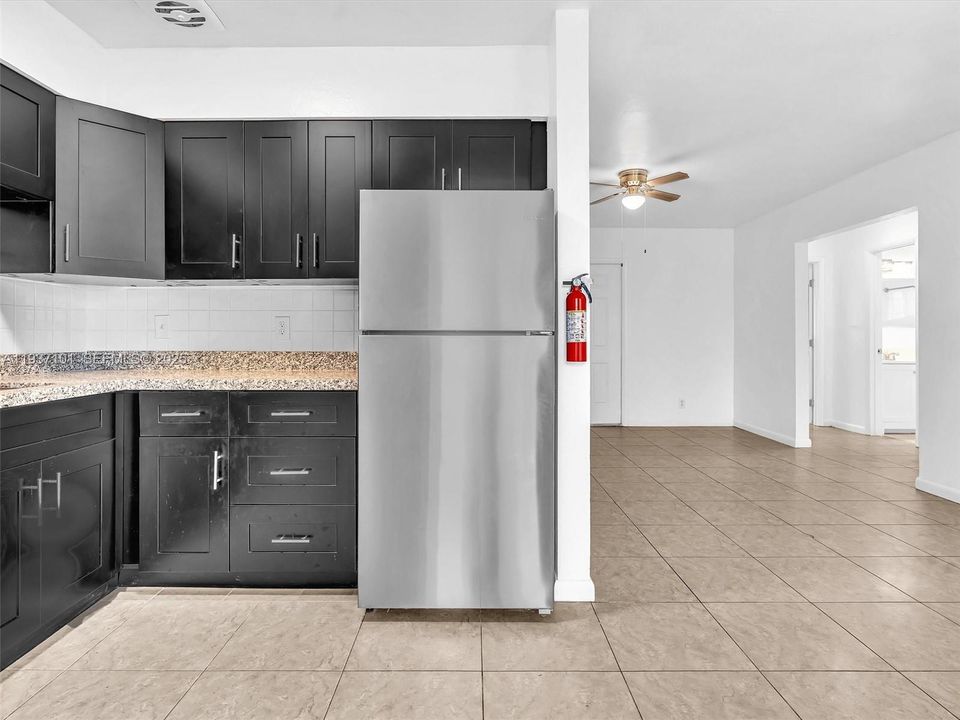 待售: $650,000 (0 贝兹, 0 浴室, 1782 平方英尺)