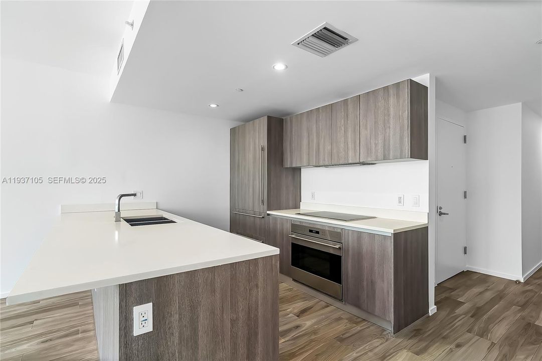 En Renta: $7,999 (3 camas, 3 baños, 1334 Pies cuadrados)