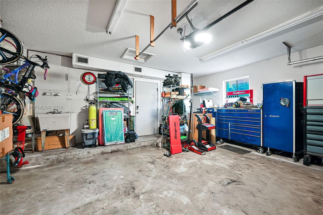 На продажу: $699,000 (3 спален, 3 ванн, 1887 Квадратных фут)