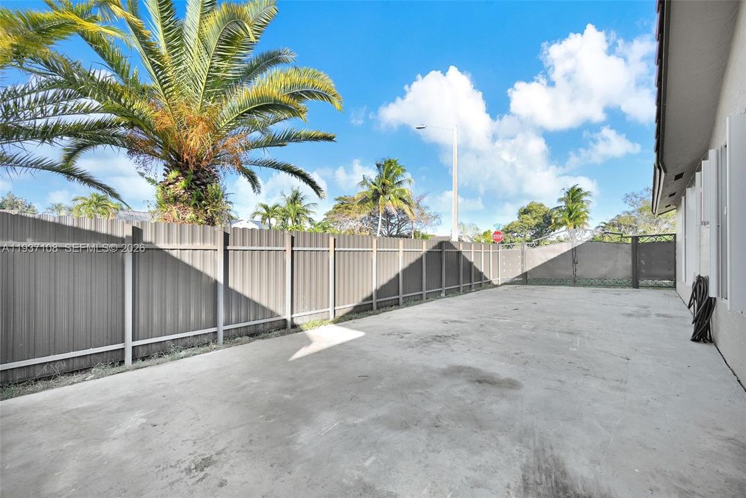 На продажу: $699,000 (3 спален, 3 ванн, 1887 Квадратных фут)