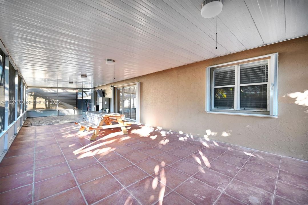 На продажу: $699,000 (3 спален, 3 ванн, 1887 Квадратных фут)