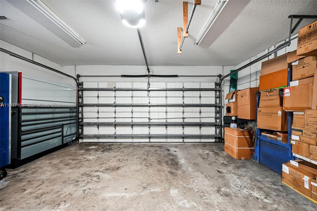 На продажу: $699,000 (3 спален, 3 ванн, 1887 Квадратных фут)