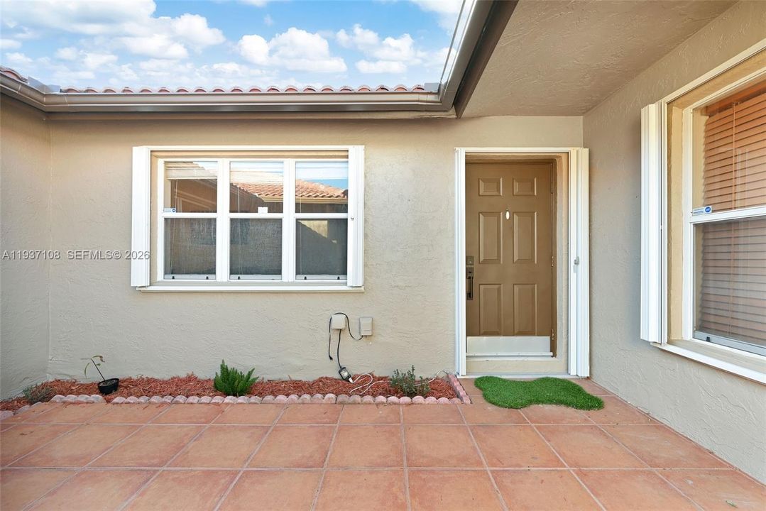 На продажу: $699,000 (3 спален, 3 ванн, 1887 Квадратных фут)