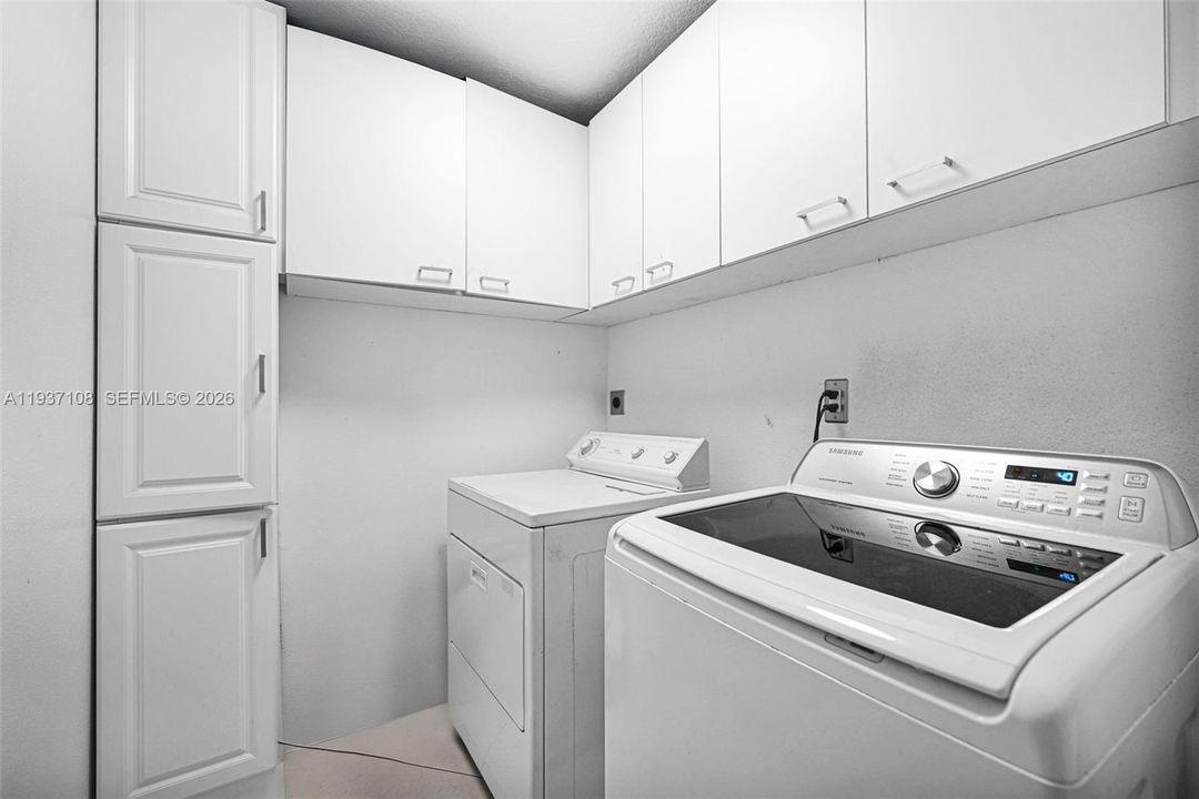 На продажу: $699,000 (3 спален, 3 ванн, 1887 Квадратных фут)