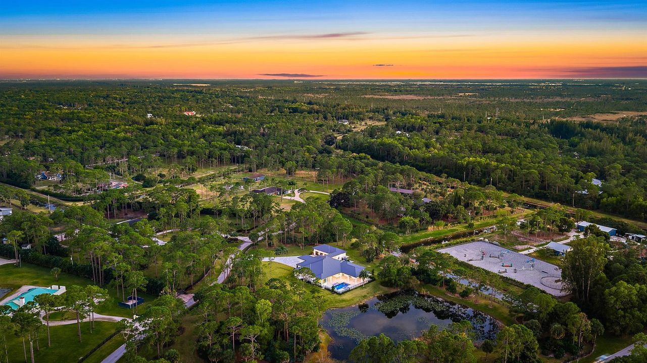 Fully Fenced Prime Lot