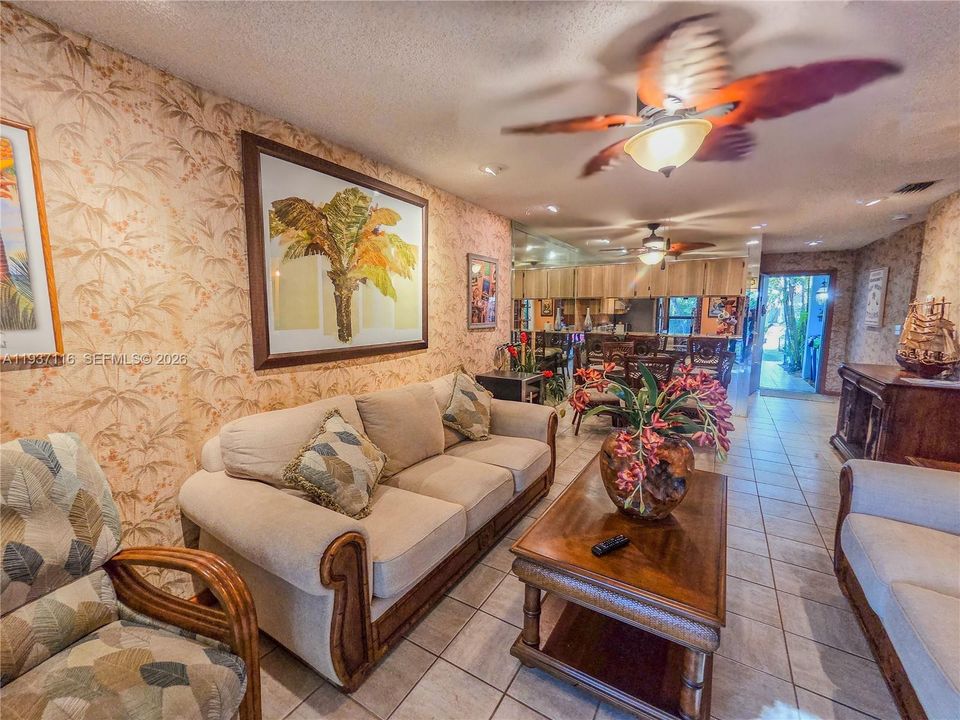 En Renta: $2,350 (2 camas, 2 baños, 954 Pies cuadrados)