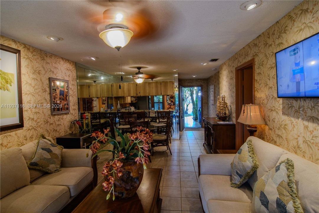 En Renta: $2,350 (2 camas, 2 baños, 954 Pies cuadrados)