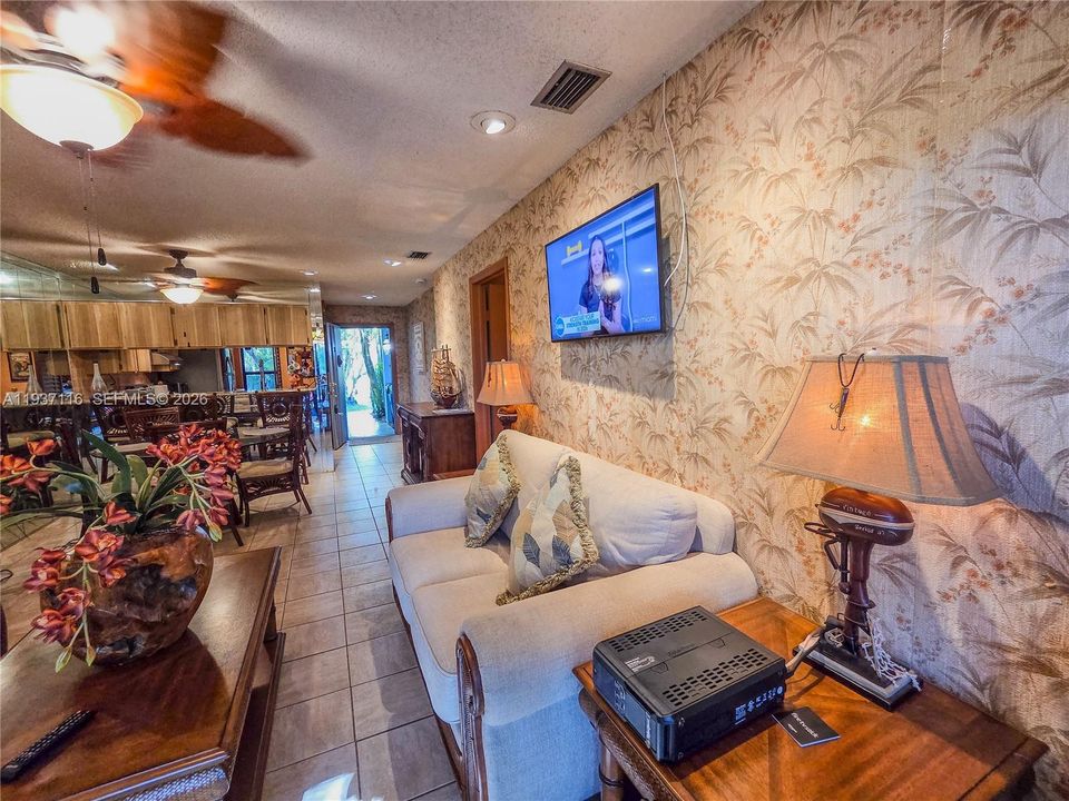 En Renta: $2,350 (2 camas, 2 baños, 954 Pies cuadrados)