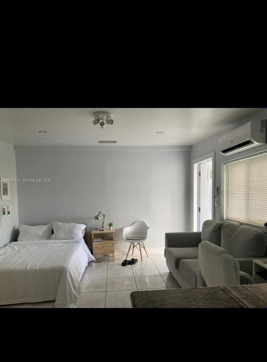 For Rent: $1,500 (0 beds, 1 baths, 2242 Square Feet)