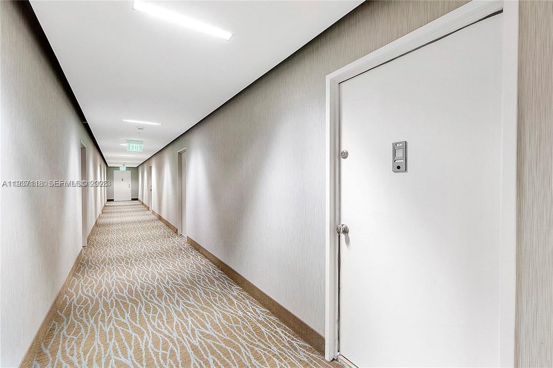 待售: $420,000 (1 贝兹, 1 浴室, 790 平方英尺)