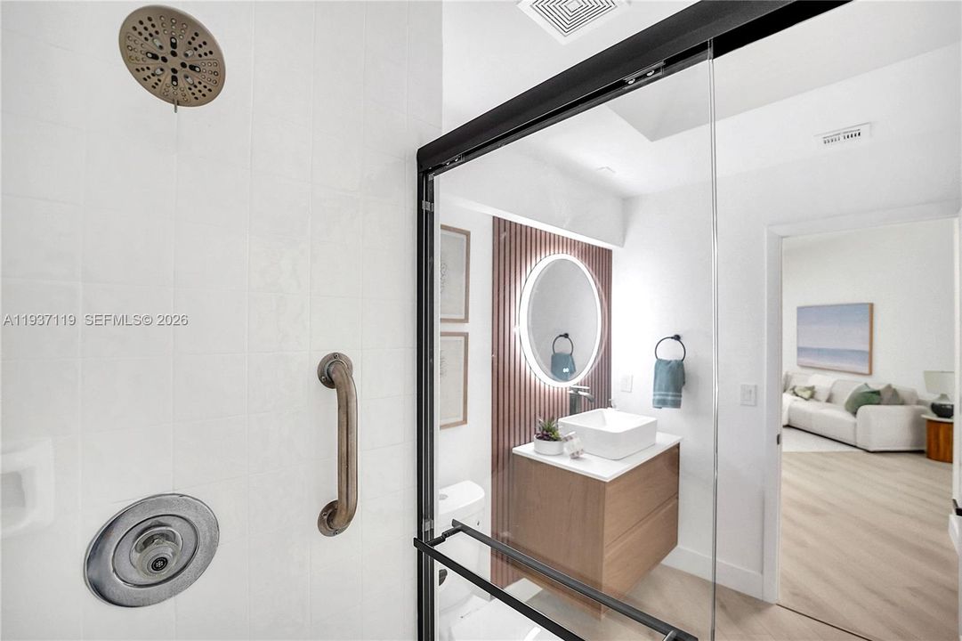 合同活跃: $429,000 (2 贝兹, 2 浴室, 0 平方英尺)