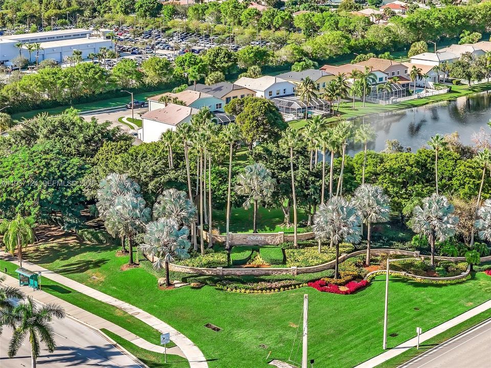 В аренду: $4,000 (3 спален, 2 ванн, 1582 Квадратных фут)