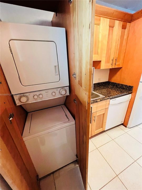 En Renta: $1,950 (1 camas, 1 baños, 700 Pies cuadrados)