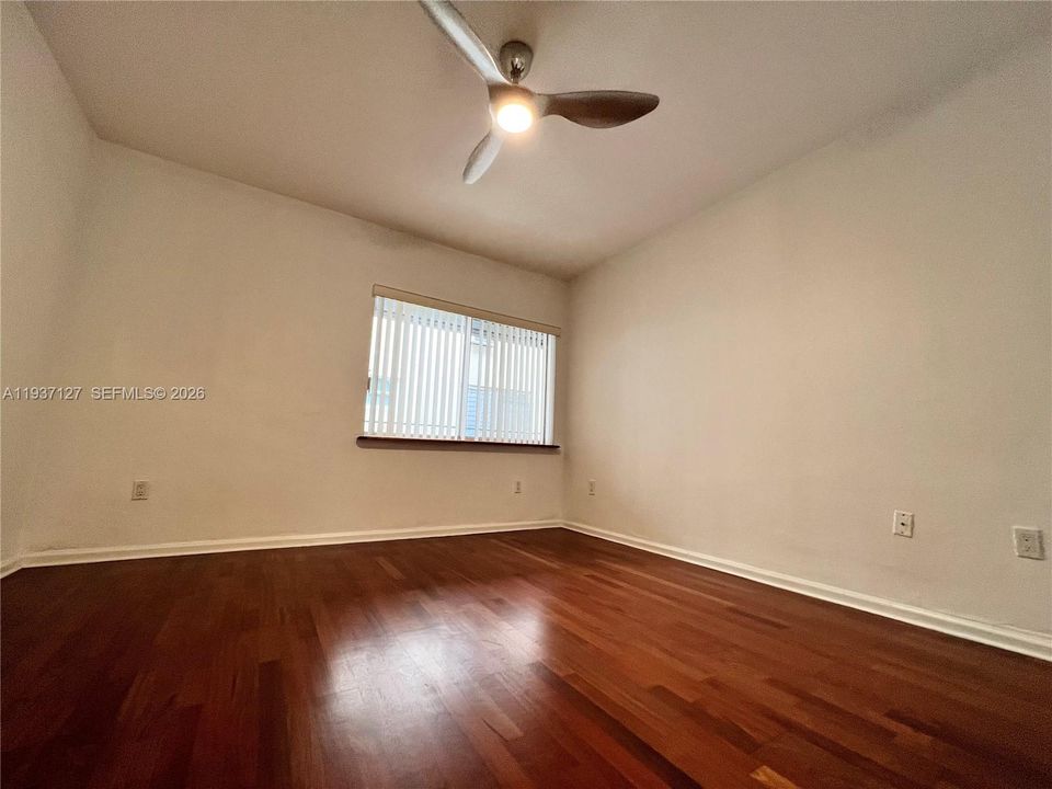 En Renta: $1,950 (1 camas, 1 baños, 700 Pies cuadrados)