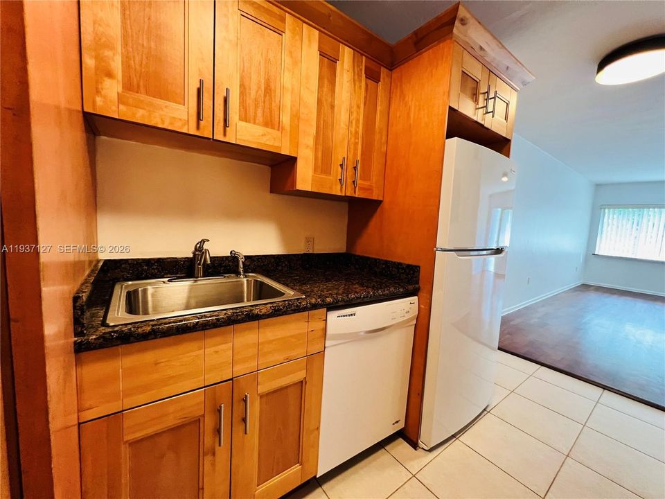 En Renta: $1,950 (1 camas, 1 baños, 700 Pies cuadrados)