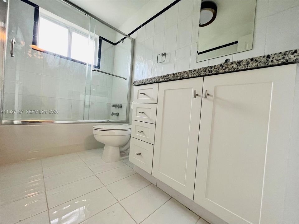 En Renta: $1,950 (1 camas, 1 baños, 700 Pies cuadrados)