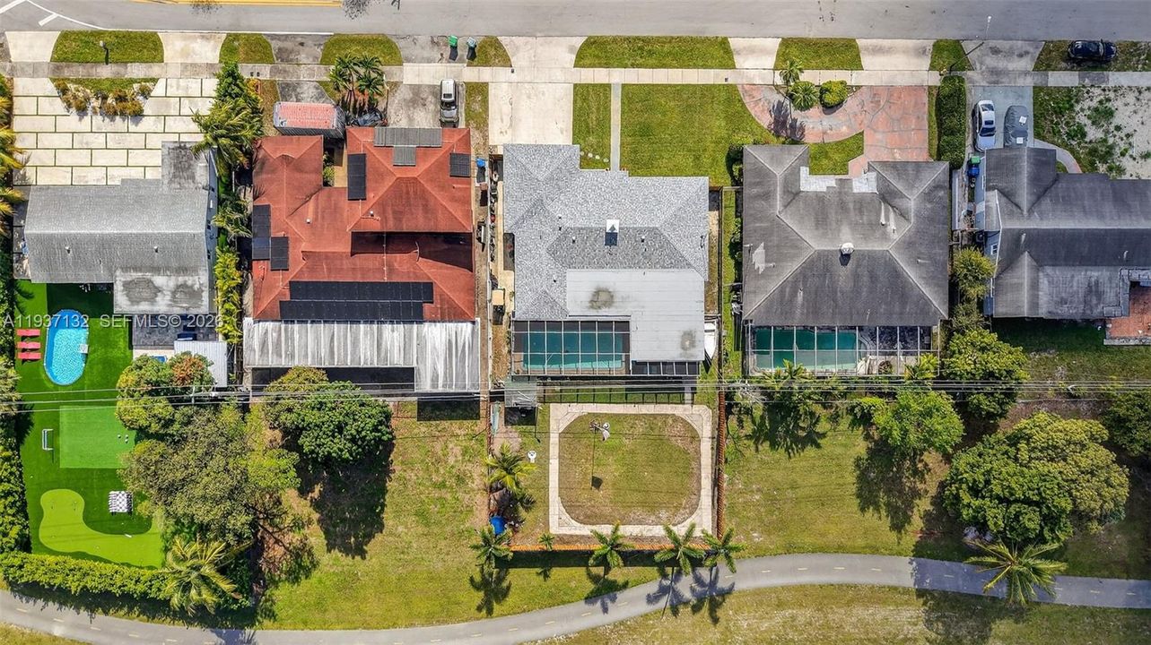 BRAND NEW KITCHEN APPLIANCES 2025, CABINETS 2025, COUNTER TOP 2025, MATCHING FLOORING THROUGHOUT THE HOME