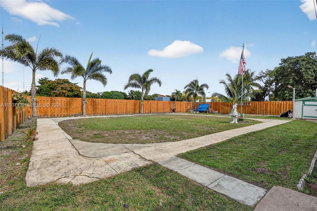 SPECTACULAR WATER VIEWS