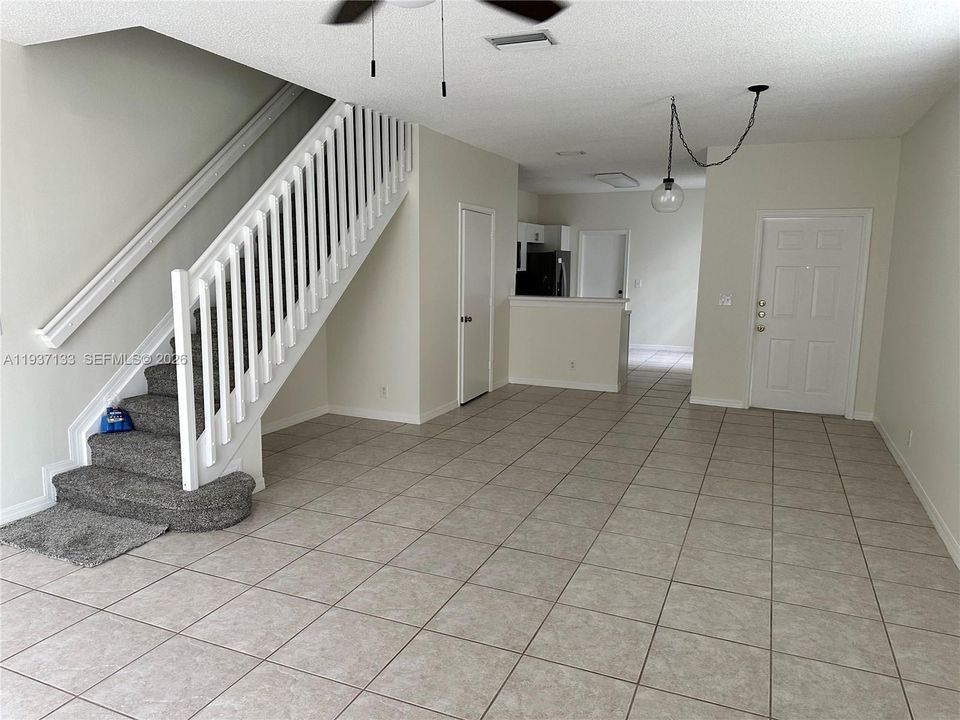 For Rent: $3,350 (3 beds, 2 baths, 1443 Square Feet)