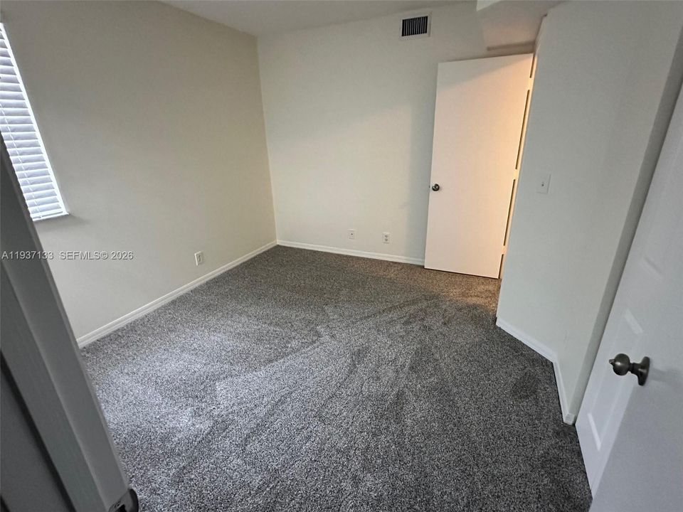 For Rent: $3,350 (3 beds, 2 baths, 1443 Square Feet)
