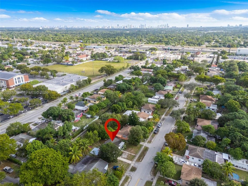 En Venta: $489,999 (3 camas, 2 baños, 1164 Pies cuadrados)