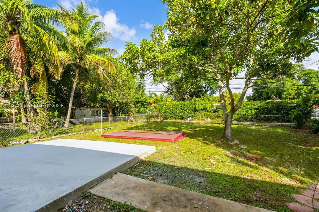 En Venta: $489,999 (3 camas, 2 baños, 1164 Pies cuadrados)